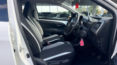 Toyota Aygo 1.0 VVT-i X-Play 5dr Petrol Hatchback